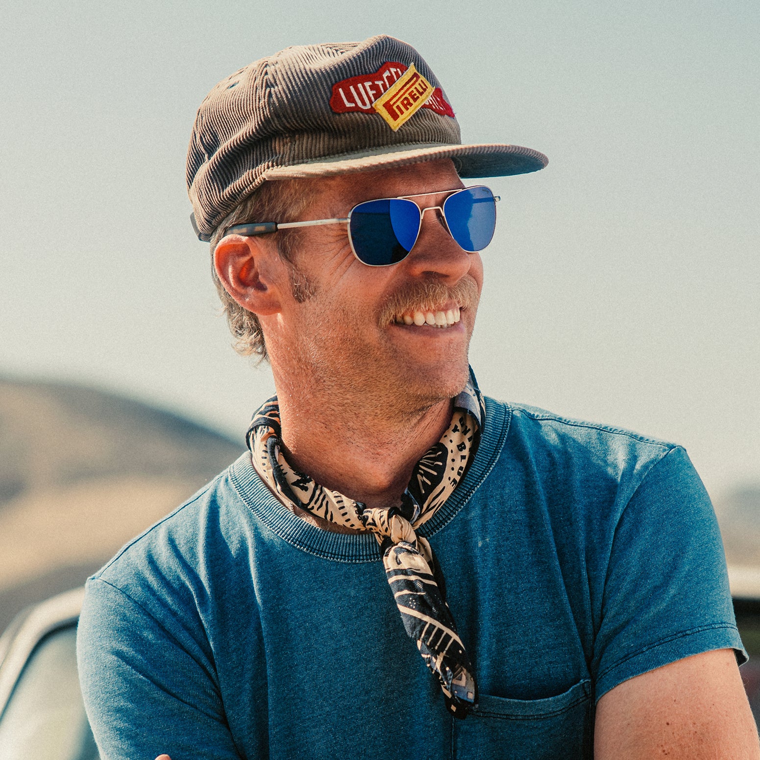 Aviator - Satin Gunmetal & Le Mans Blue - Image 2